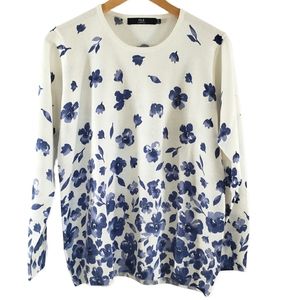 GUC ISLE Essentials Knit Top White Blue Floral Size M(14-16)
